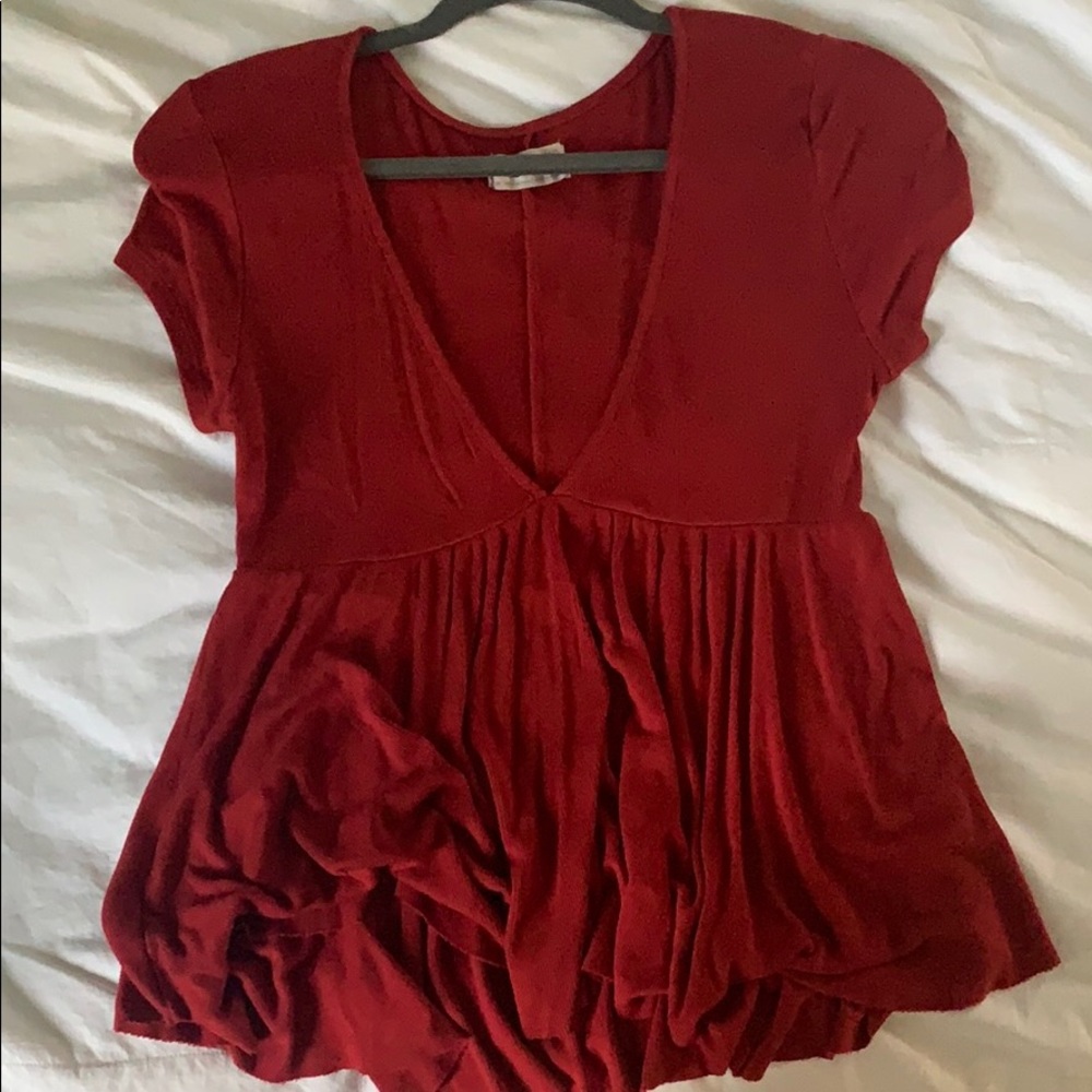 URBAN OUTFITTERS FLOWY V NECK